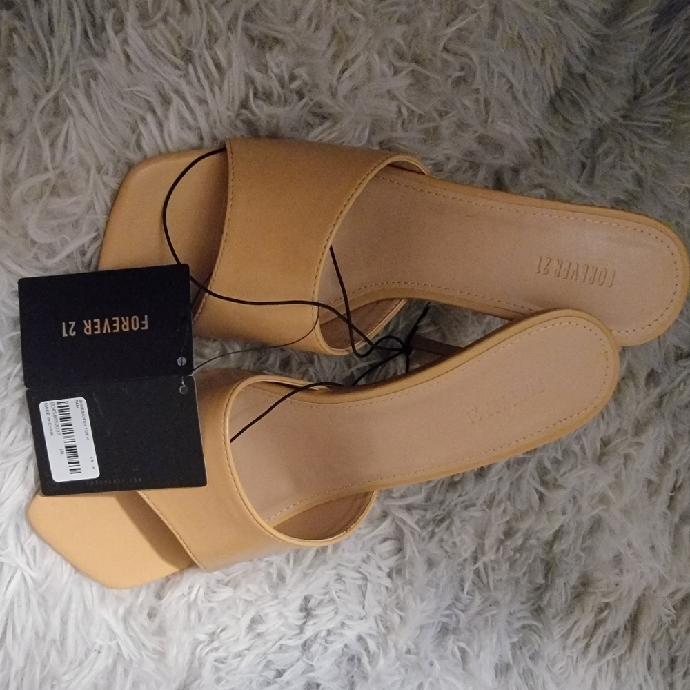 New Tan High Heels Size 8. From Forever 21